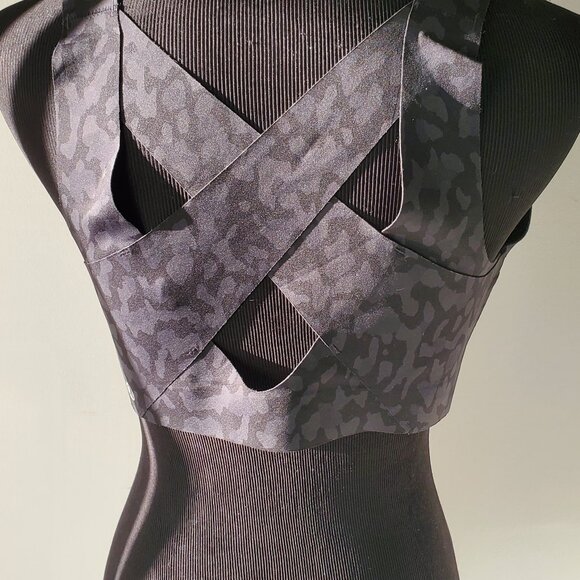 Lululemon, Enlite Bra, Zip Front, Camo, Deep Coal, Size E36, - Picture 6 of 7